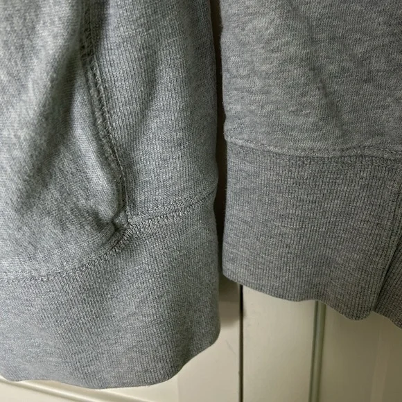 American Eagle XS Men's or Woman's Light Gray Hooded Sweatshirt - Picture 5 of 9